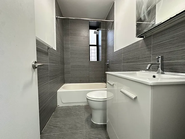 3660 Waldo Ave #J1 — Photo 12