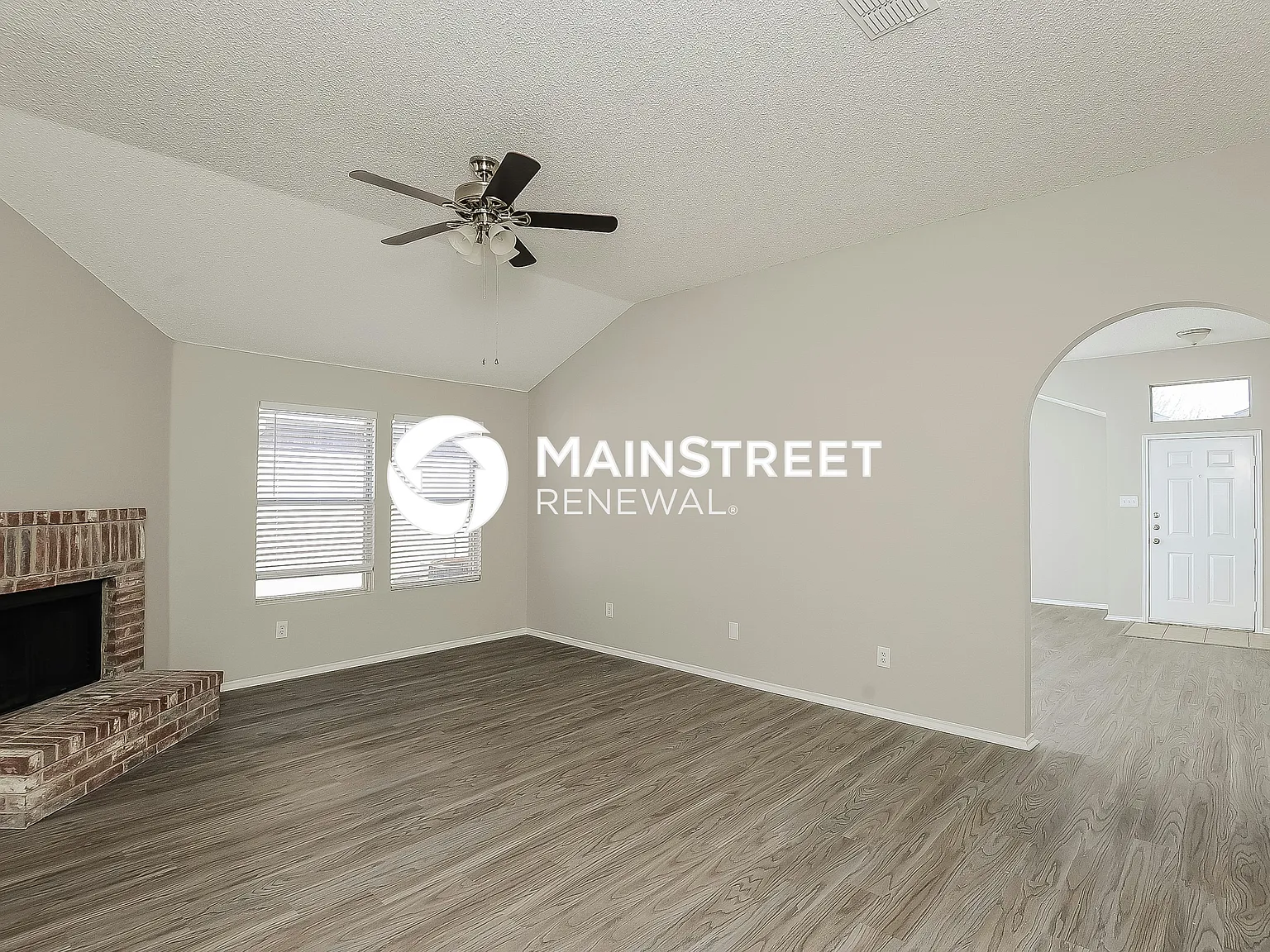 705 Langford Dr — Photo 4