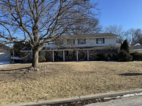 9833 West Plainfield AVENUE #9835, Greenfield, WI 53228