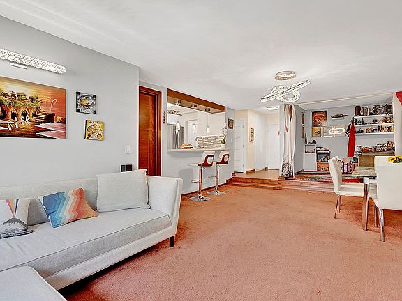 3rd image of 301 E 48th St APT 10G