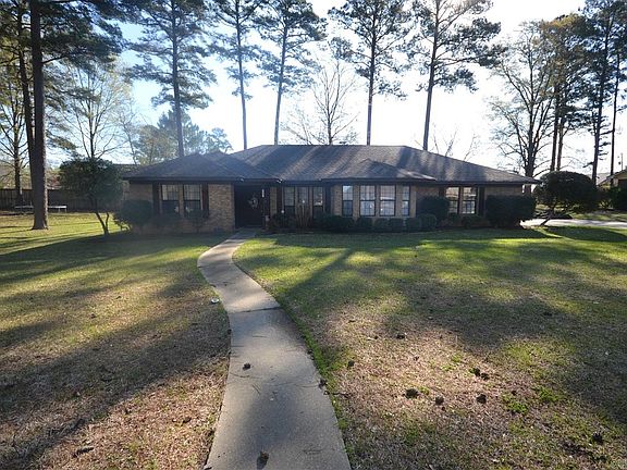 4th image of 1905 Karen Cir