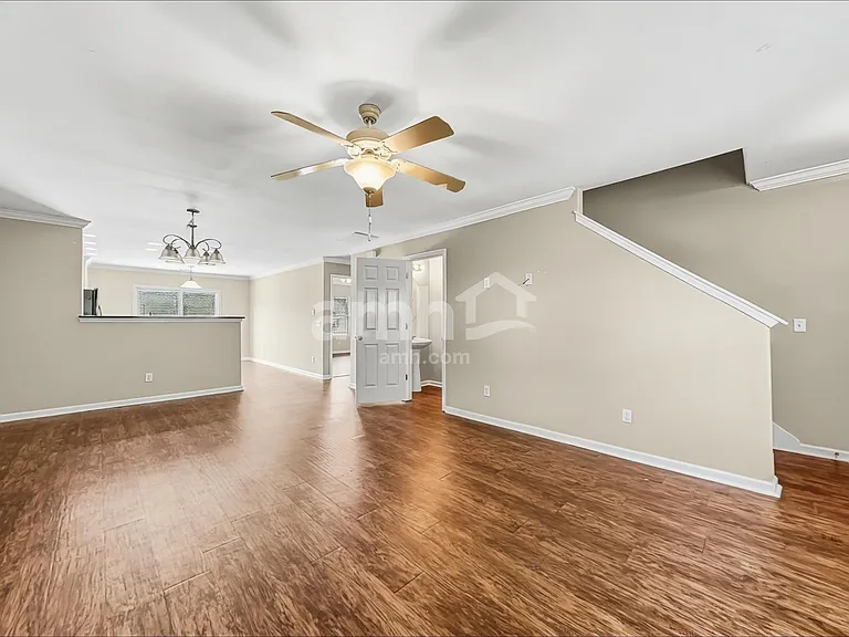 5 Miller Pond Rd — Photo 8