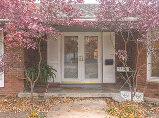 9300 Cherokee Pl, Leawood, KS 66206