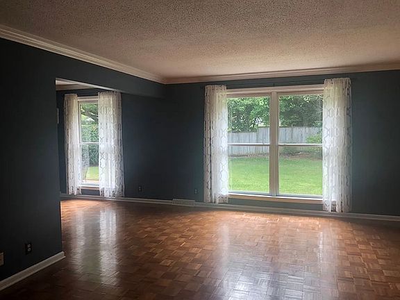 3rd image of 334 Kimbrough Rd
