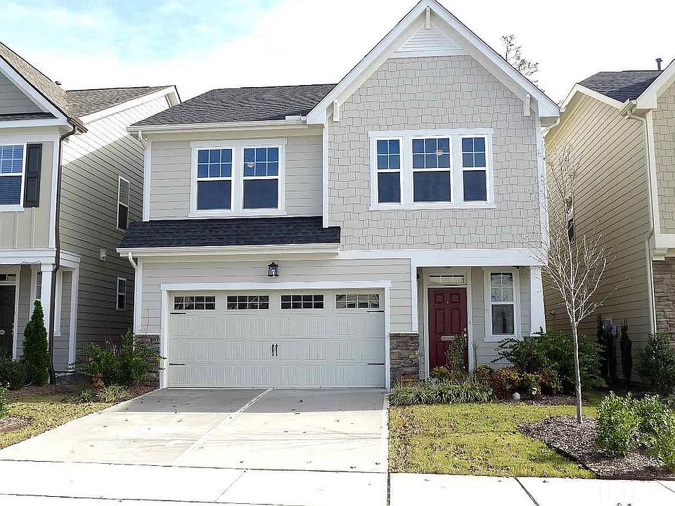 1st image of 208 Concordia Woods Dr
