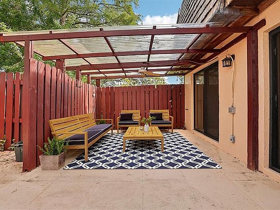 4th image of 1510 Winter Green Blvd #1
