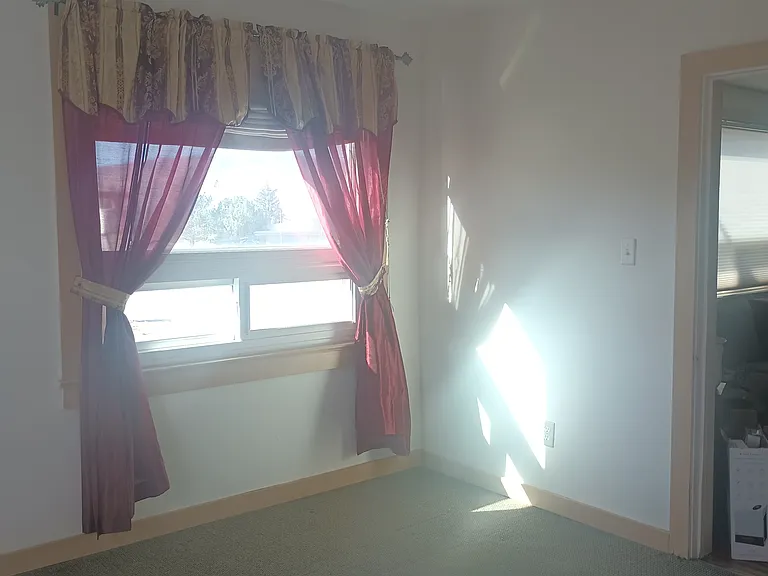 901 Park Ave #1 — Photo 17