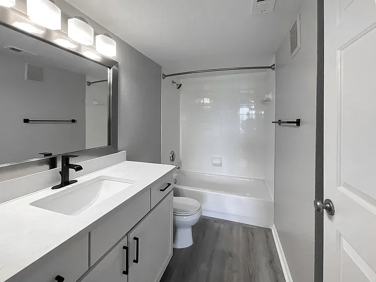 Cypress Grand — Photo 9