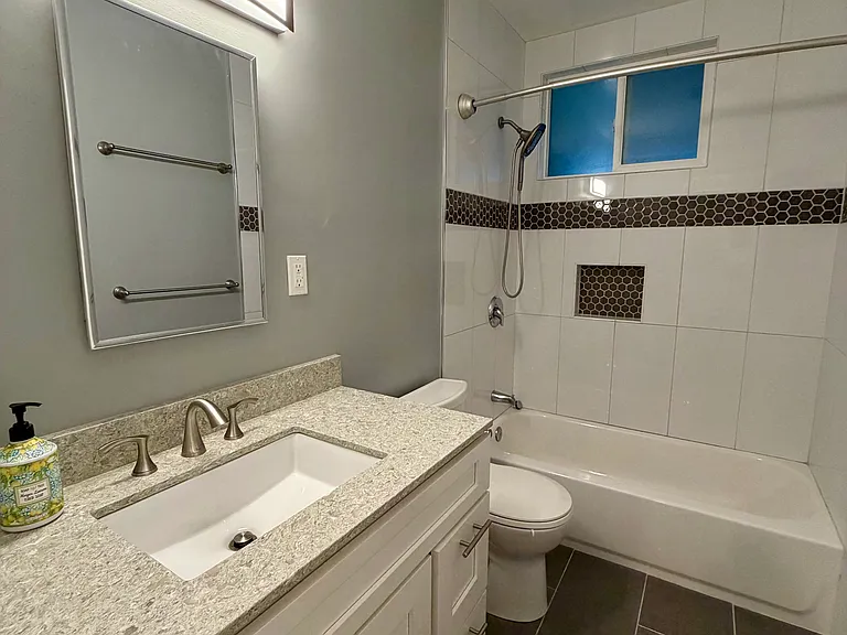7015 S La Tijera Blvd — Photo 3