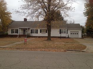 401 W 9th St, Newkirk, OK 74647
