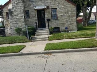 2400 W Hampton Ave, Milwaukee, WI 53209