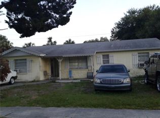 6528 La Mesa Cir, Tampa, FL 33634