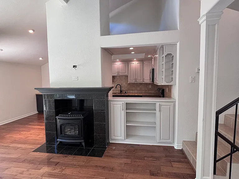 2108 Lost Lake Pl — Photo 3