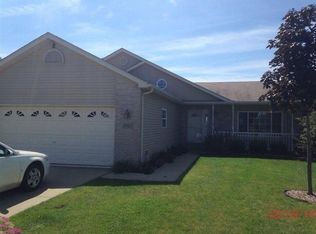 1945 Jacob Ln, Chesterton, IN 46304