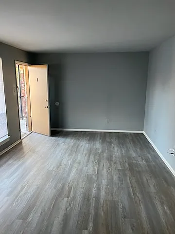 1 bed, 700 sqft, $695 — Photo 2