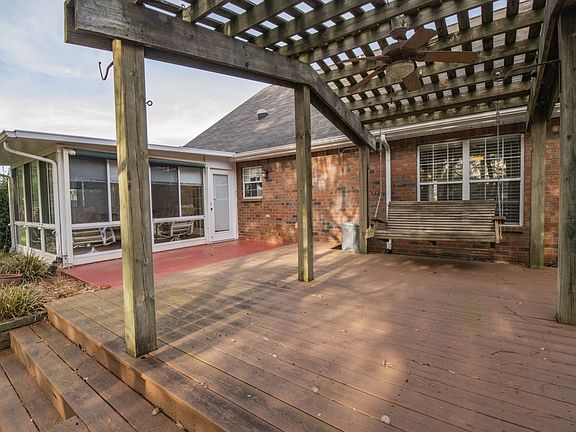 5th image of 1820 Keeneland Ct