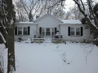 980 Green Bay Rd, Glencoe, IL 60022