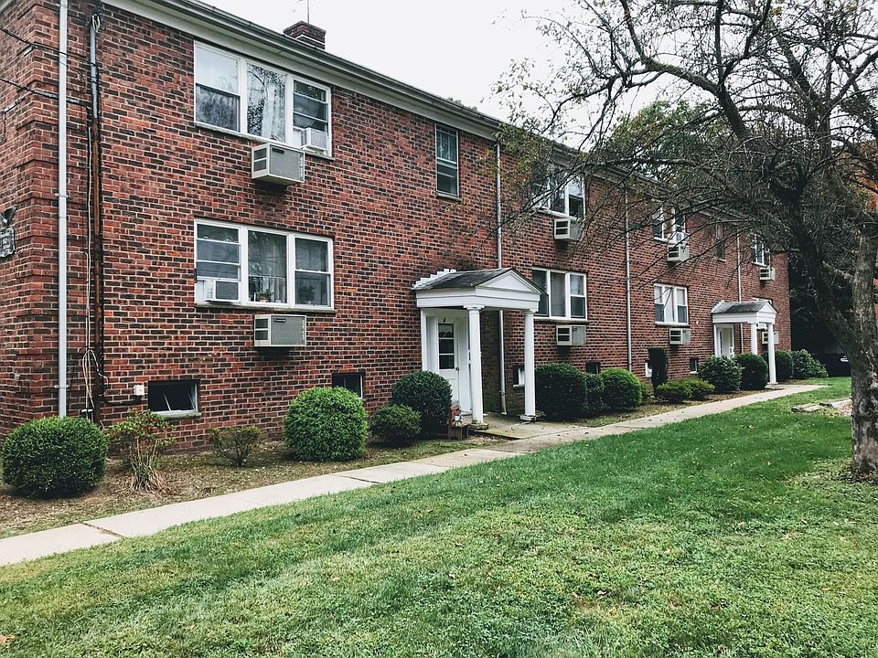 1st image of 82 Fairview Ave APT 2