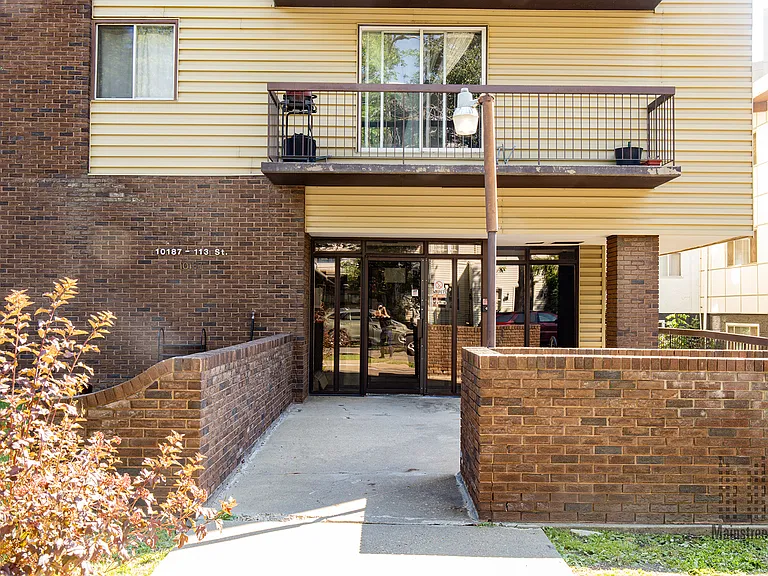 10187 113th St NW — Photo 5