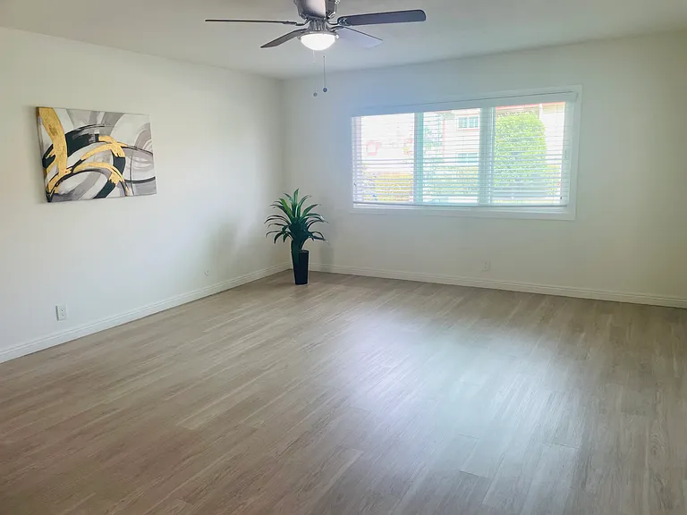 945 Main St #3 — Photo 10