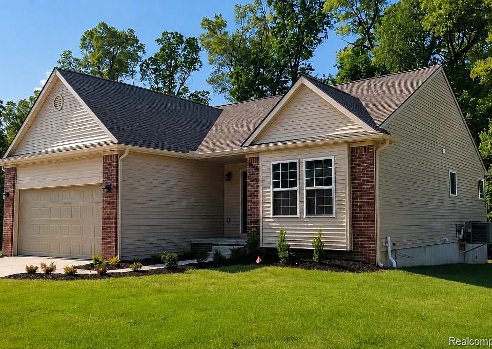 1st image of 11481 Hidden Oaks Dr