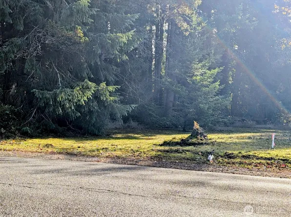 1 SE Salmonberry Road, Port Orchard, WA 98366