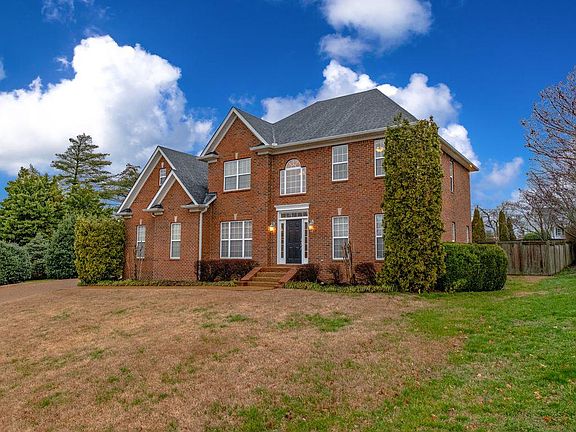 2nd image of 1704 Mildare Ct