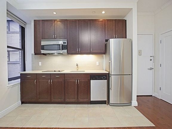 3rd image of 488 7th Ave APT 2K