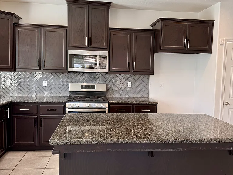 1908 E Monte Vista Ave — Photo 15