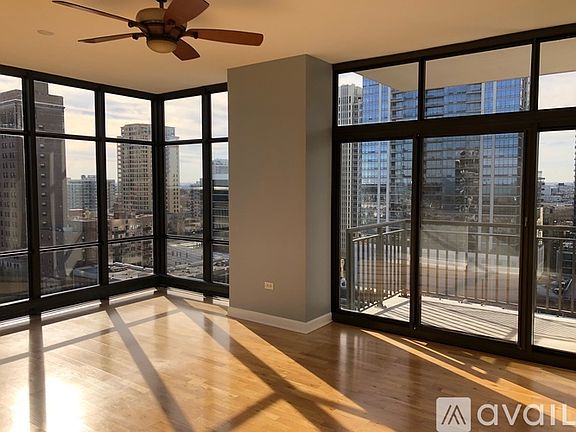2nd image of 1322 S Prairie Ave Unit 1501
