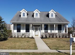 11 Stahl Ln, Cranbury, NJ 08512