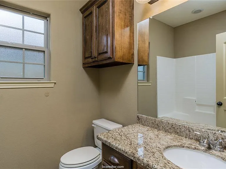 3010 Old Ironsides Dr — Photo 15