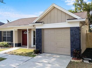 1904 Crown Park Dr, Valrico, FL 33594