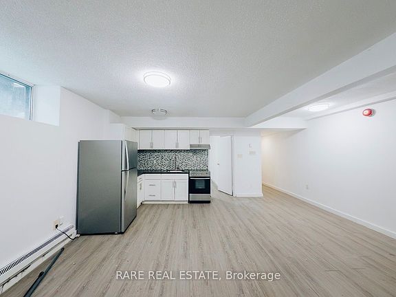 4th image of 120 Spencer Ave #1