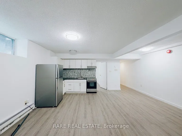 120 Spencer Ave #1 — Photo 4