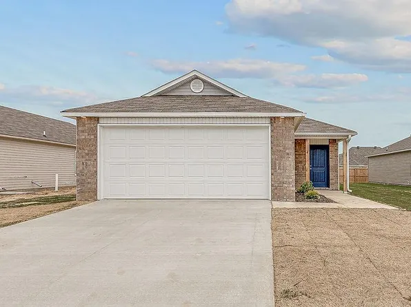 5700 Crockett Dr, Jonesboro, AR 72404