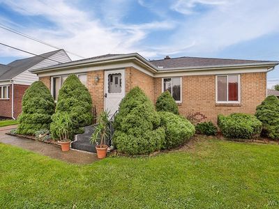 901 George Urban Blvd, Cheektowaga, NY, 14225