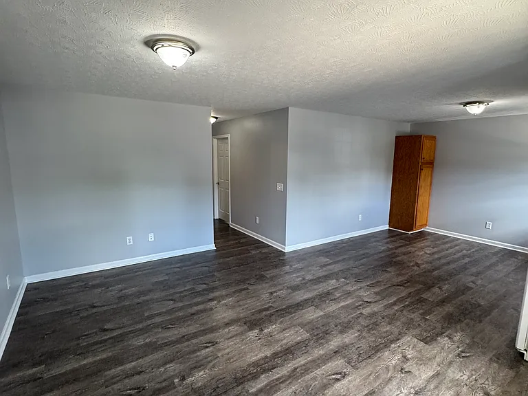 75 Village Ln #75 — Photo 2