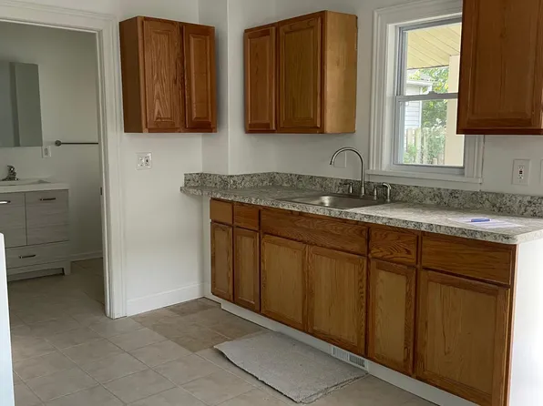 2468 W 5th St, Cleveland, OH 44113