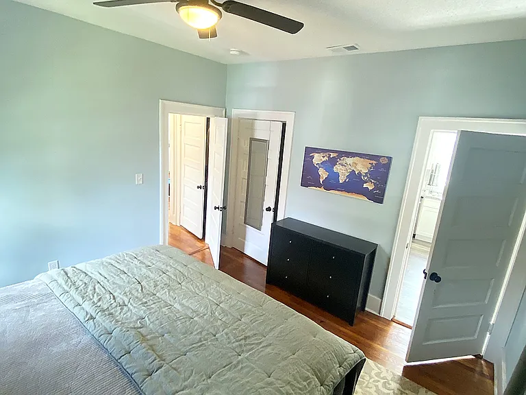 412 E 40th St #B — Photo 11