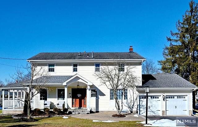 1st image of 383 Leonard Dr