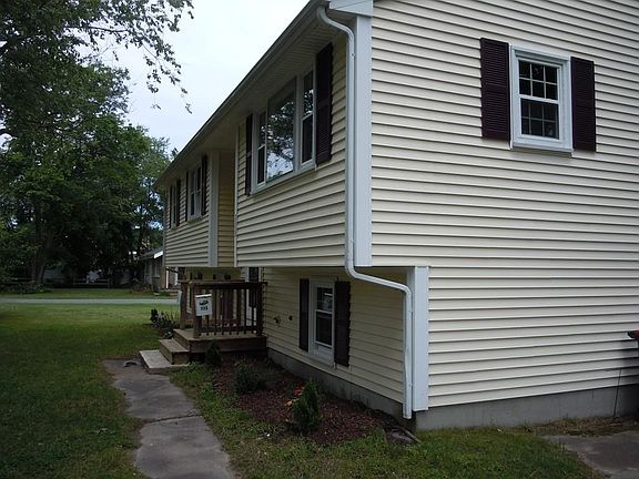 3rd image of 773 N Cary St