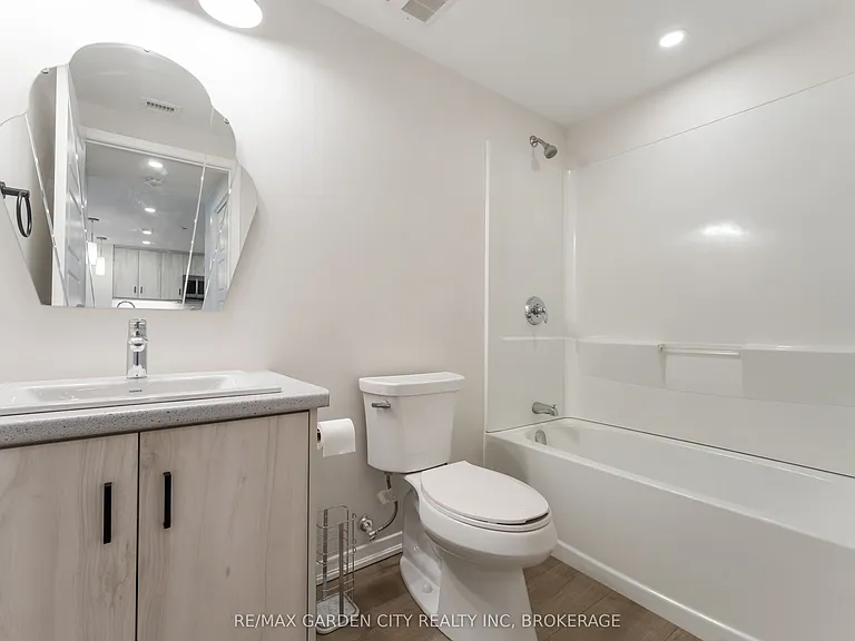 3998 Victoria Ave #110 — Photo 14