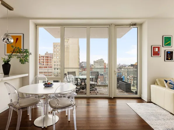 5 Franklin Place image 1 of 20