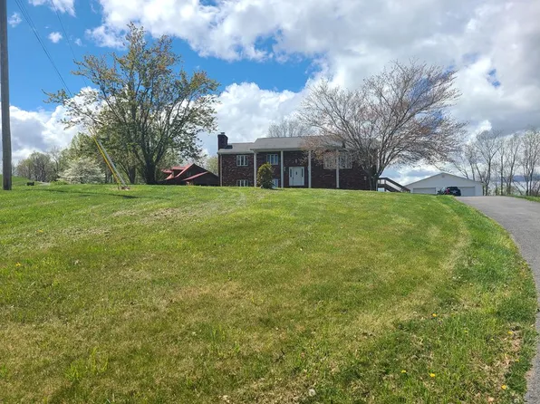 102 Hill Top Ave, Lebanon, VA 24266