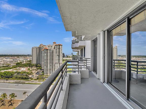 3rd image of 3300 NE 191st St APT 1112