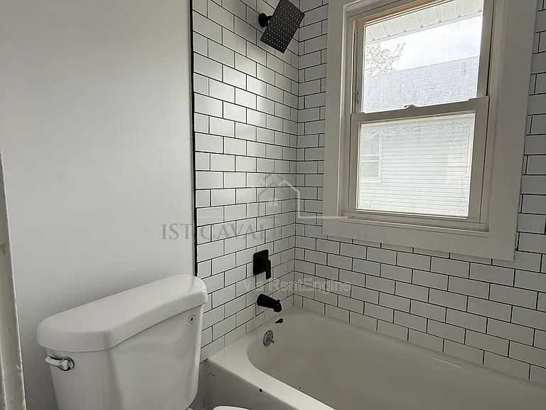 778 Ravenswood St — Photo 12