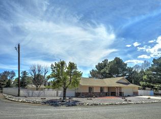 4320 N Lake View Dr, Rimrock, AZ 86335