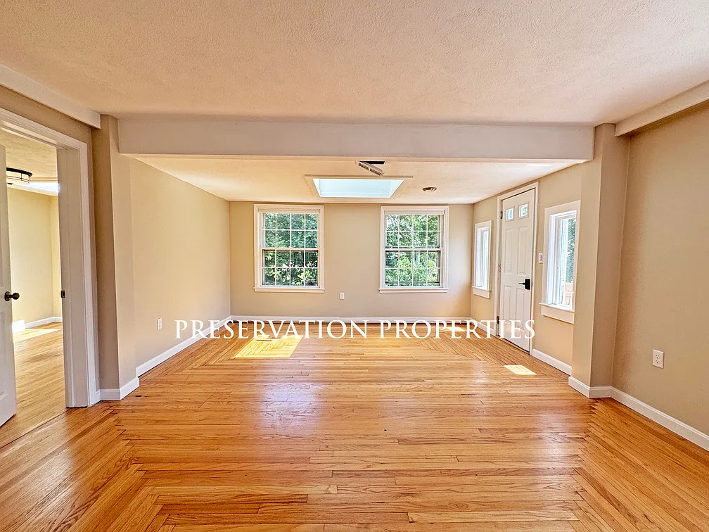 3 bed, $3,450 — Photo 1
