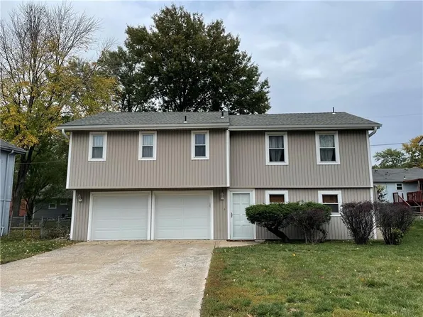 2012 E Taylor Dr, Olathe, KS 66062